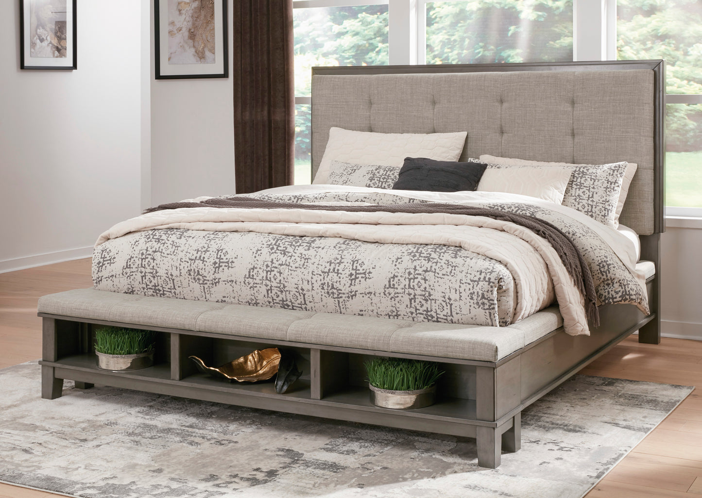 B649 Hallanden Upholstered QUEEN SIZE Bed with Storage Bench Footboard