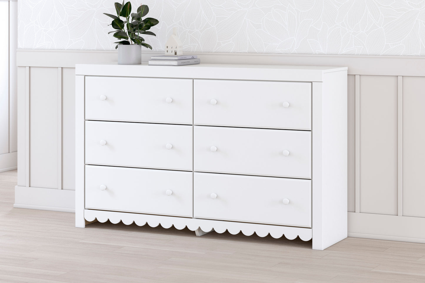 Mollviney 6 Drawer Dresser