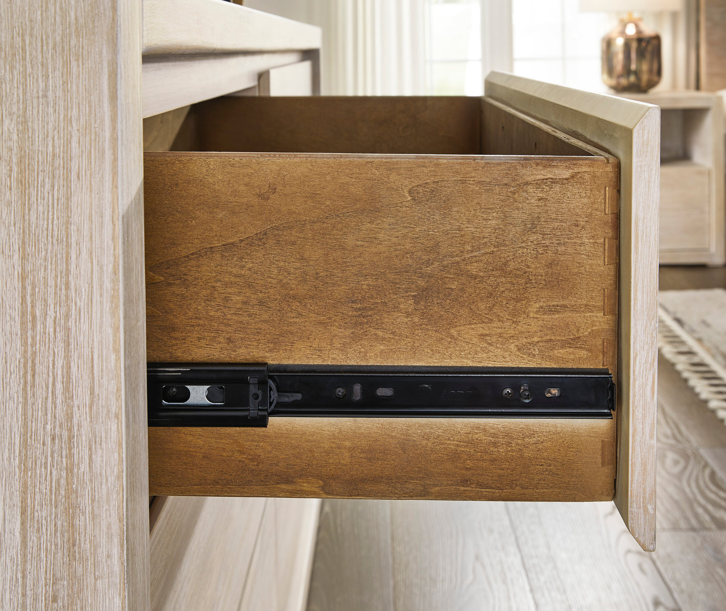 B872 Michelia 5 Drawer Chest