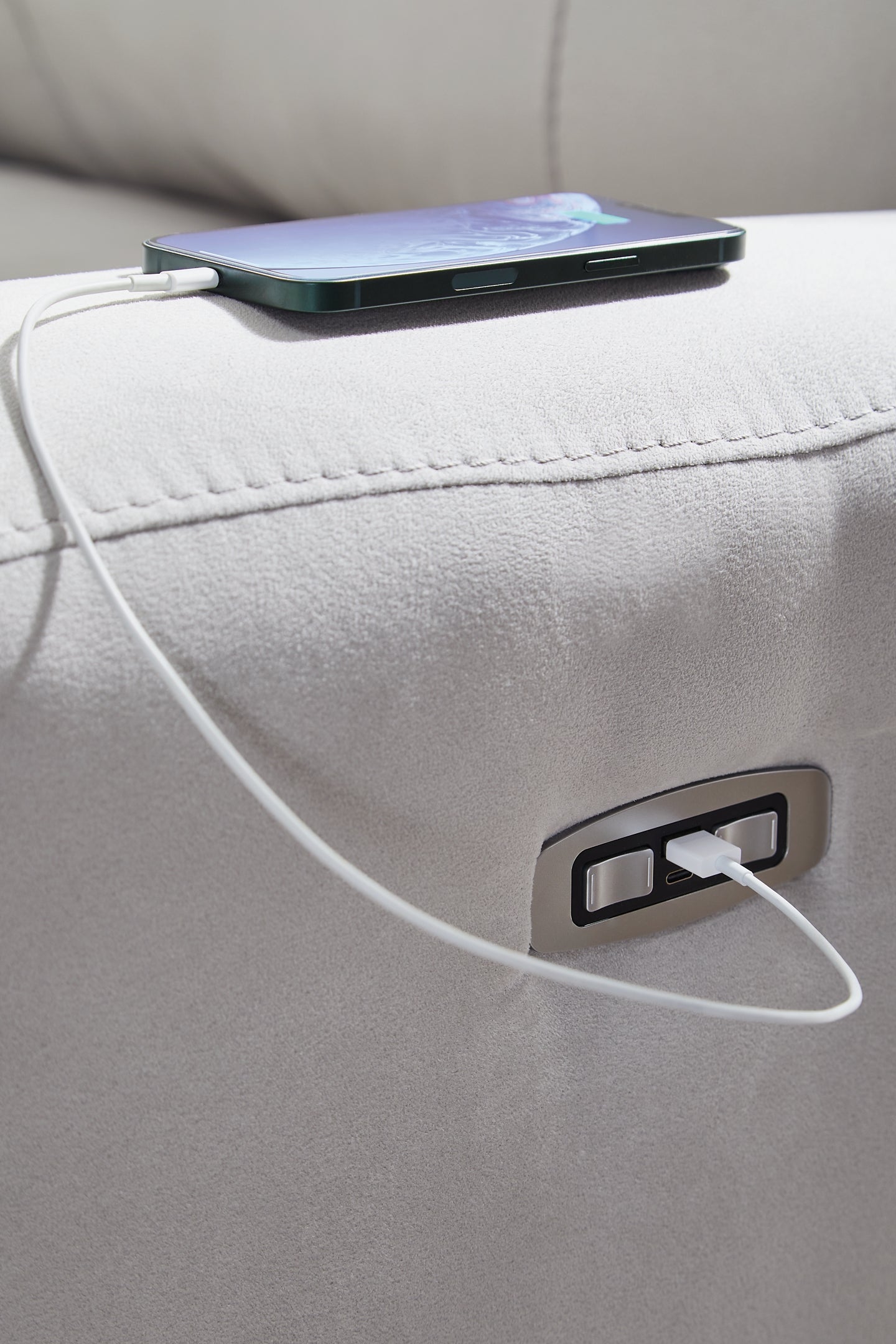 Social Pointe 2-Piece Reclining Loveseat