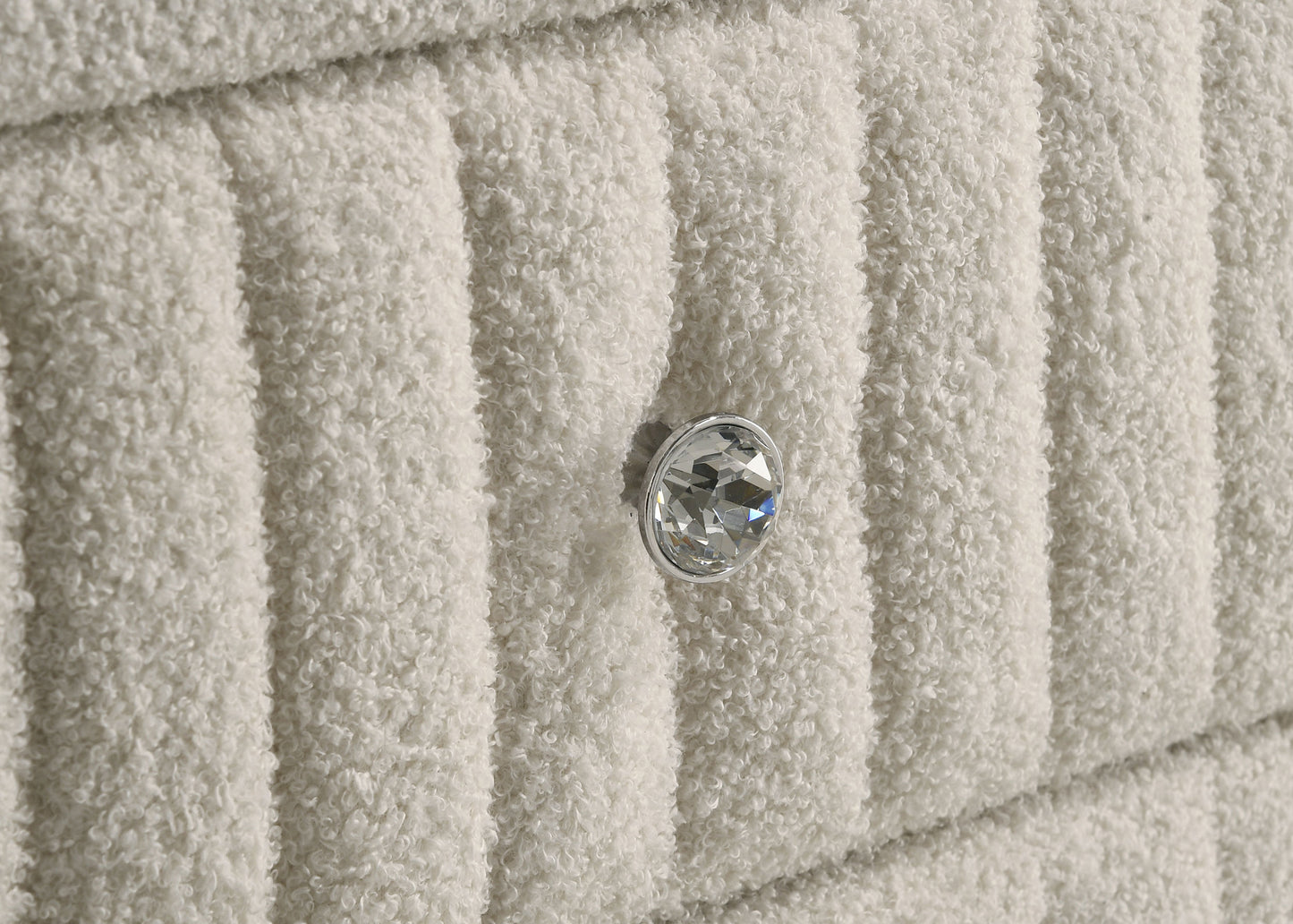 Sonya 5-drawer Upholstered Bedroom Chest of Drawers Ivory