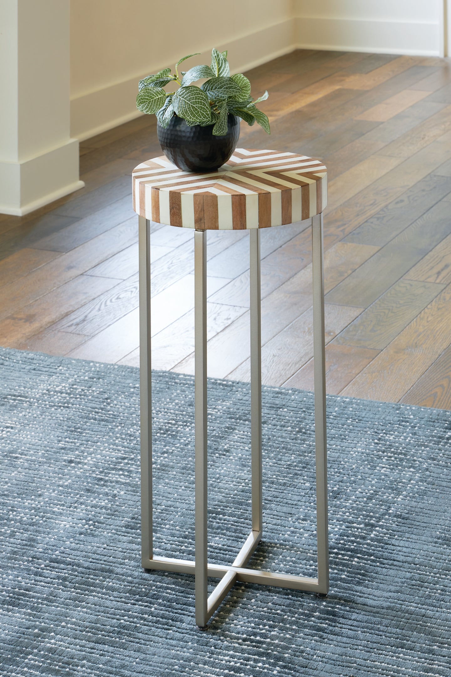 Cartley Accent Table JB's Furniture  Home Furniture, Home Decor, Furniture Store
