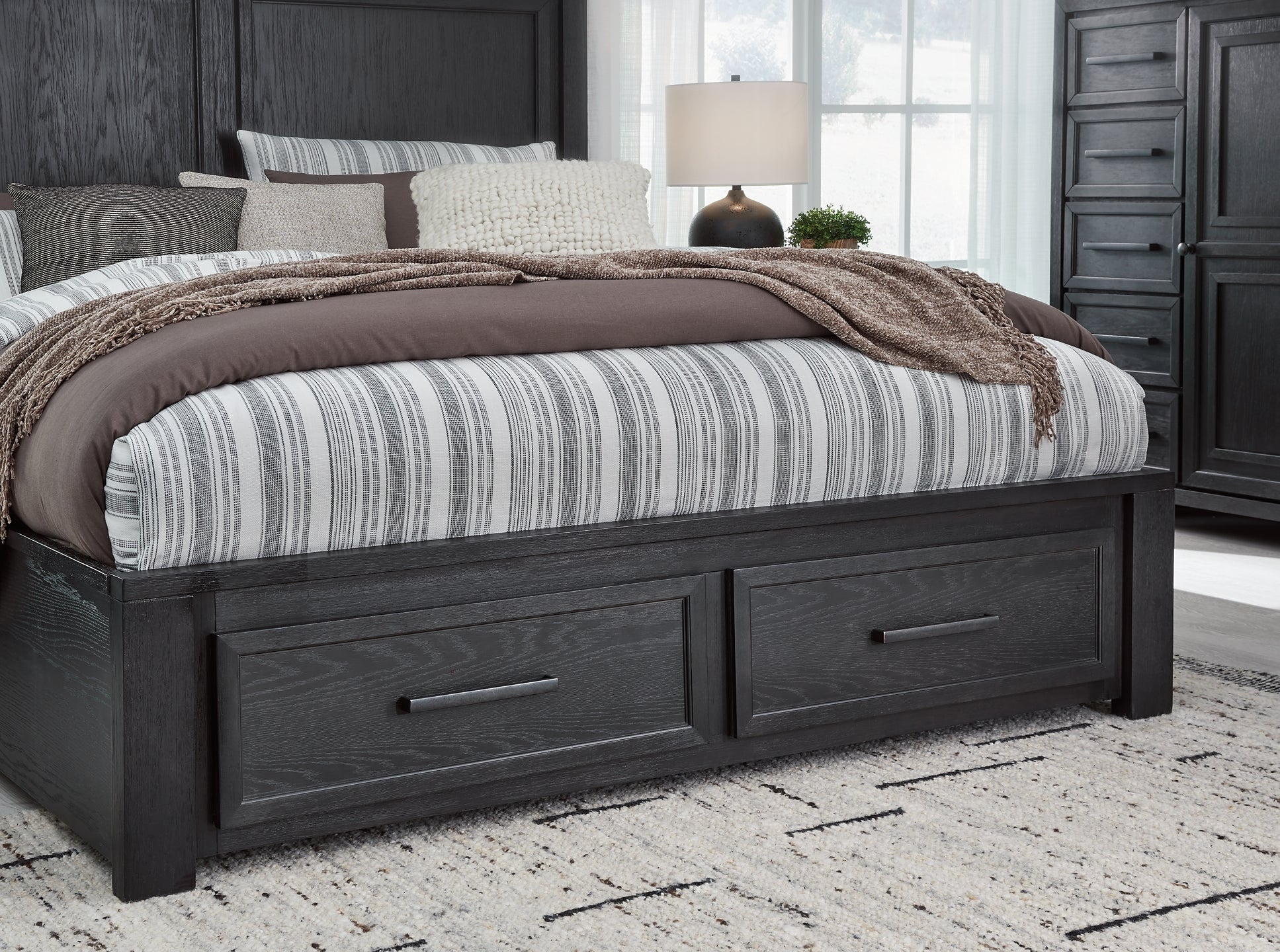 Foyland California King Panel Storage Bed with Mirrored Dresser, Chest and 2 Nightstands JB's Furniture  Home Furniture, Home Decor, Furniture Store